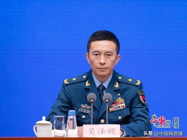 蜗牛配资 九三阅兵以新型四代装备为主体，展示我军体系作战能力